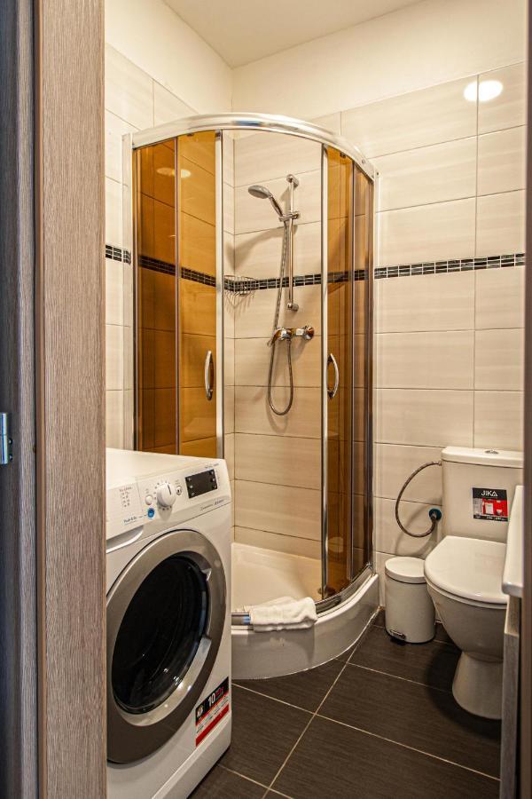 Executive Bright Apt. By Ruterra Praga Exterior foto