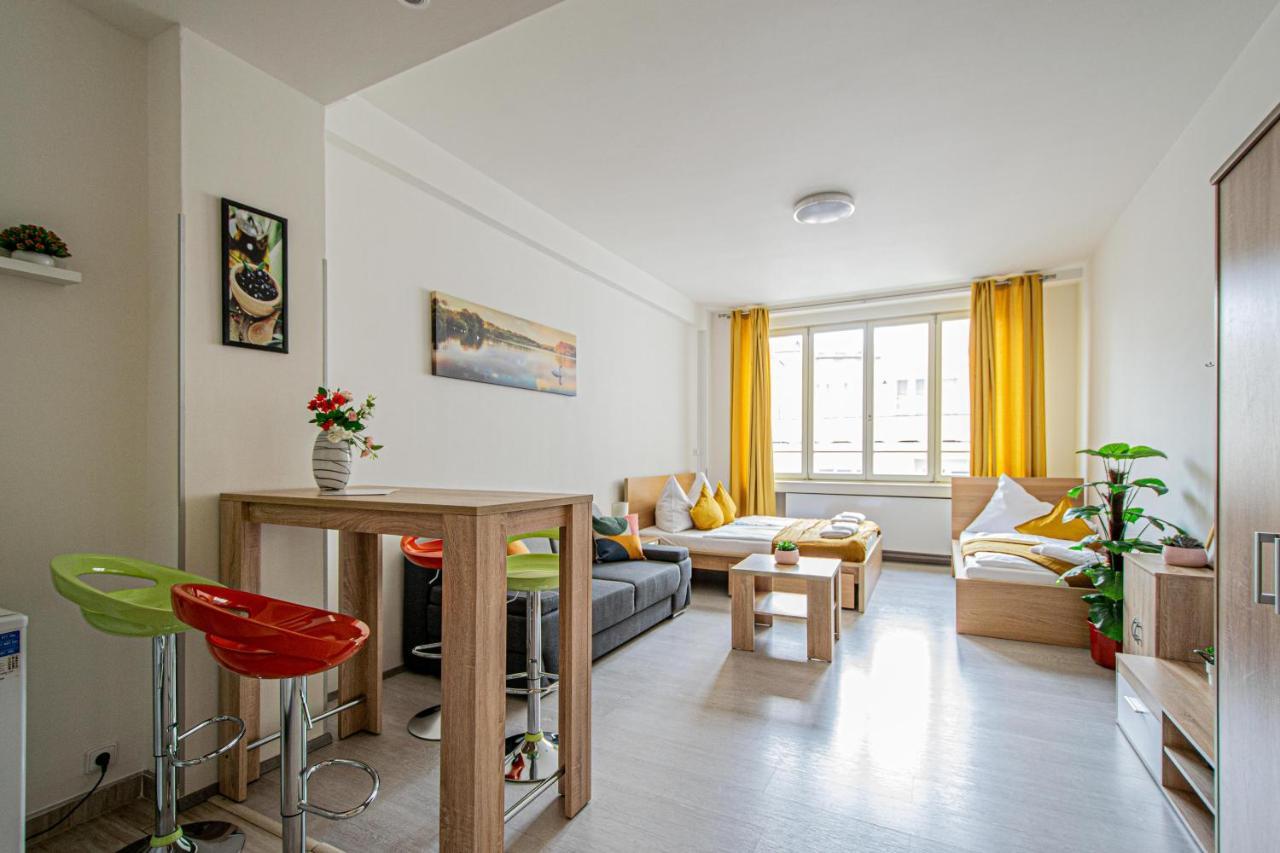 Executive Bright Apt. By Ruterra Praga Exterior foto