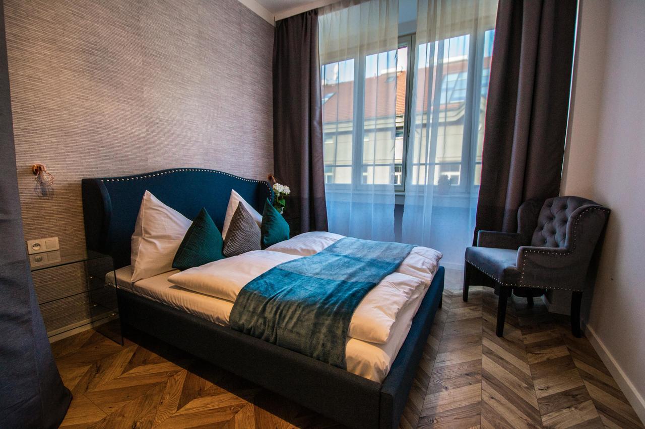 Executive Bright Apt. By Ruterra Praga Exterior foto