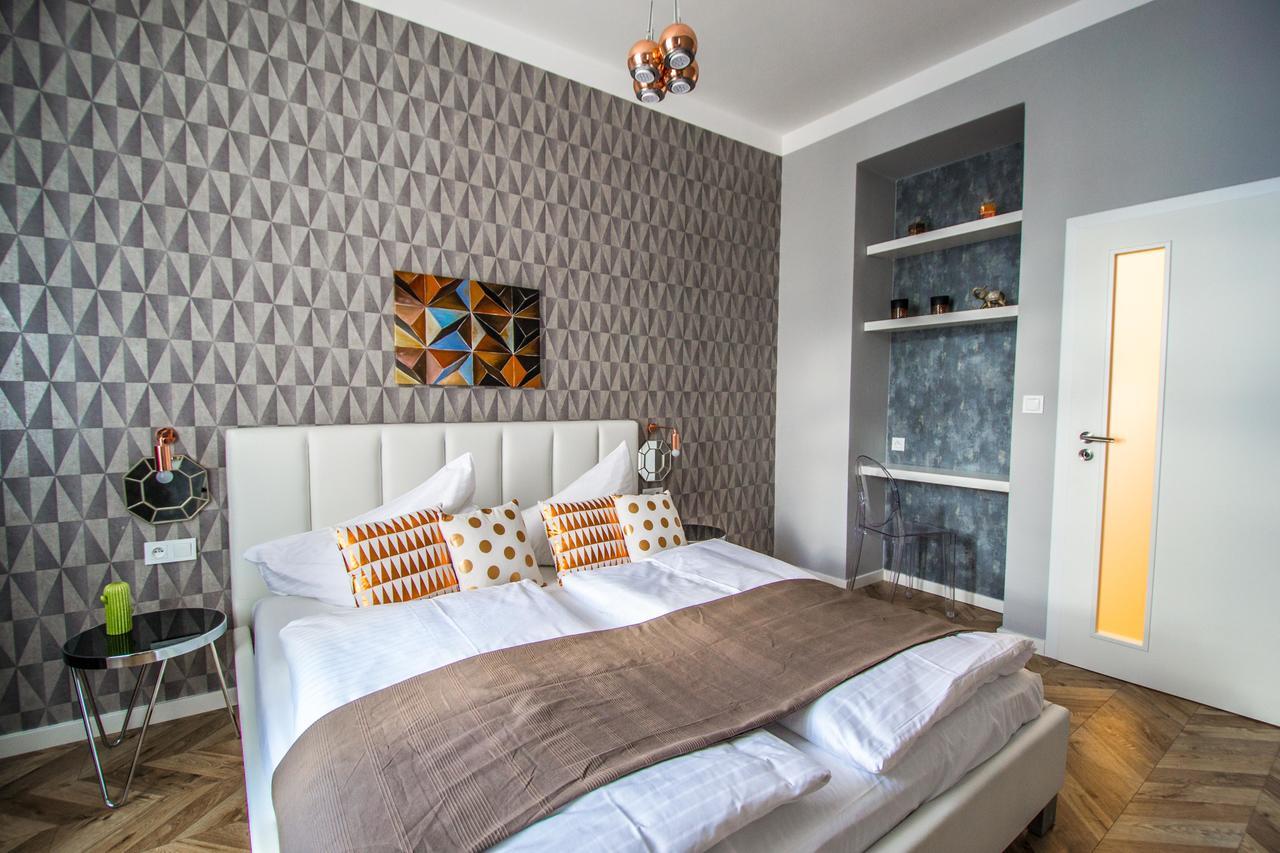 Executive Bright Apt. By Ruterra Praga Exterior foto